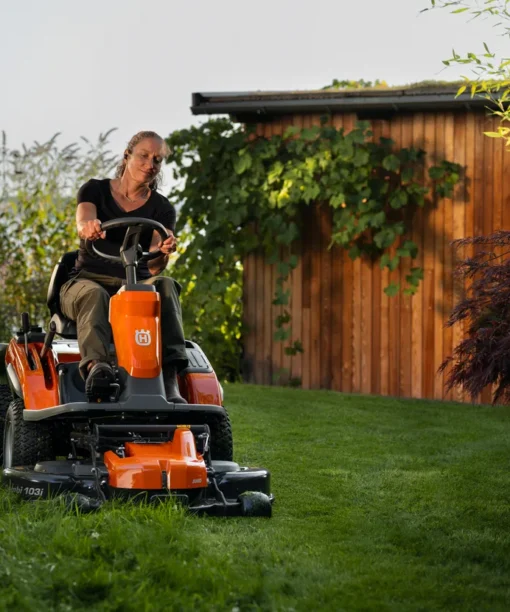 Husqvarna Rider R 200iX AWD Aufsitzfrontmäher – Image 4