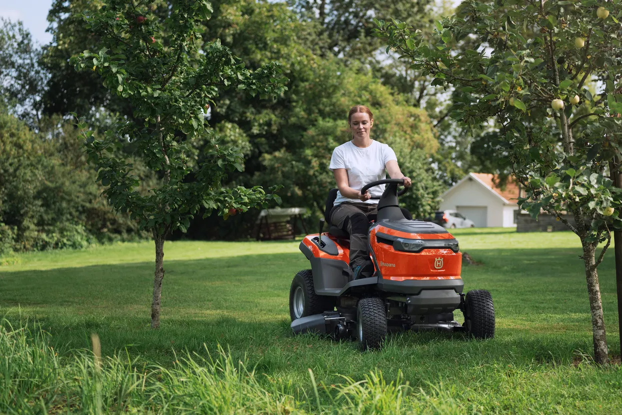 Gartentraktoren Husqvarna TS 100i – Image 4