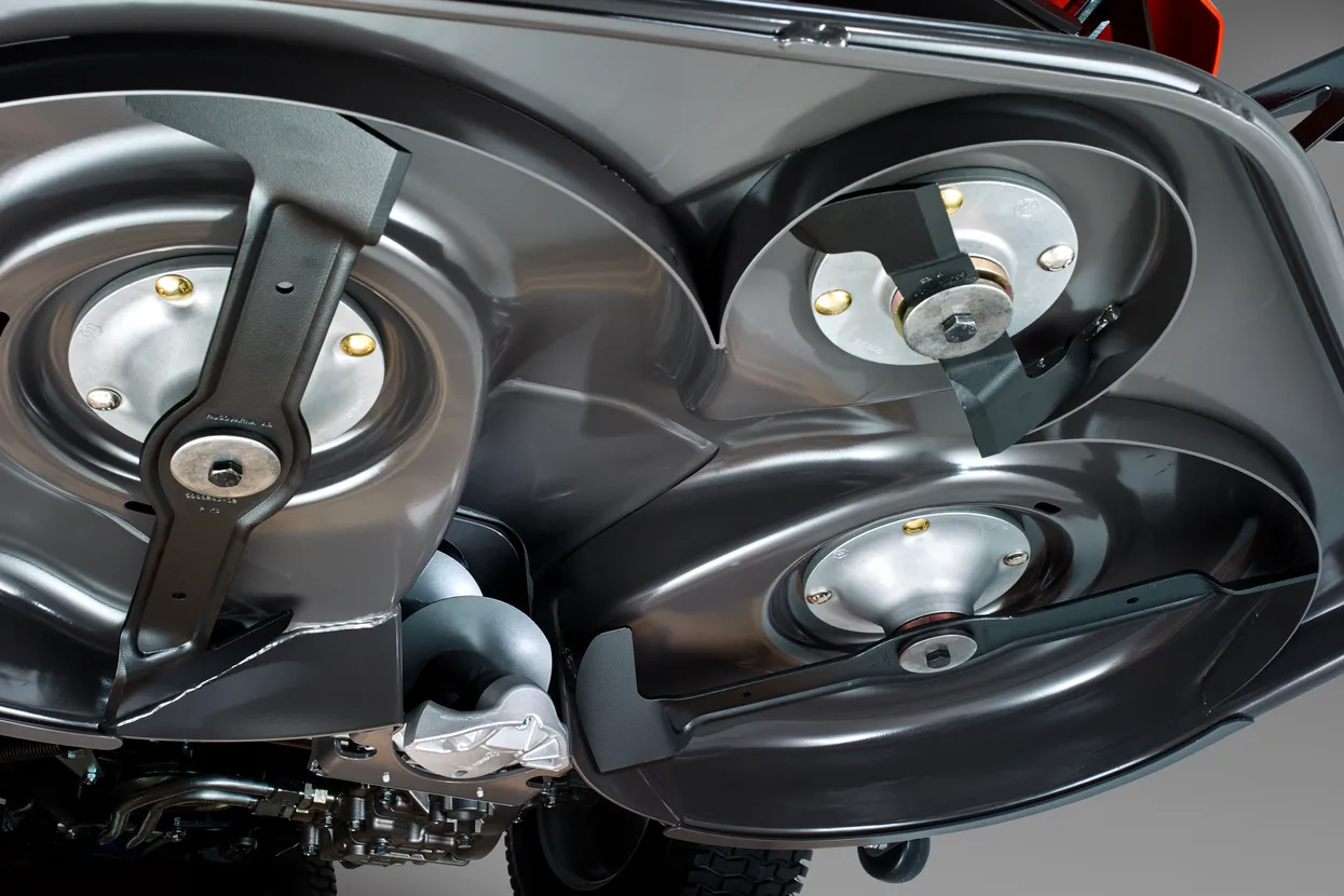 Husqvarna RC 320Ts AWD – Frontmäher mit Allradantrieb nd innovativem Sammelsystem – Image 7