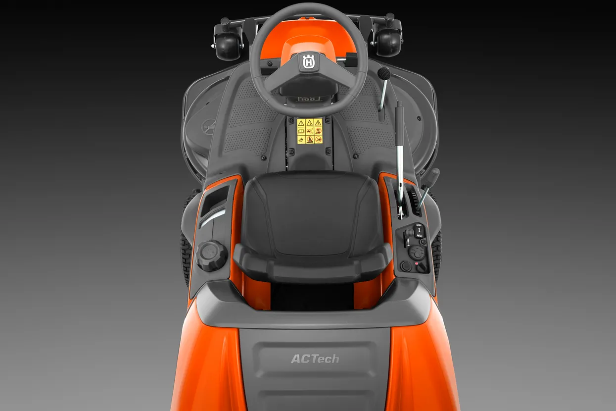 Husqvarna RC 320Ts AWD – Frontmäher mit Allradantrieb nd innovativem Sammelsystem – Image 14