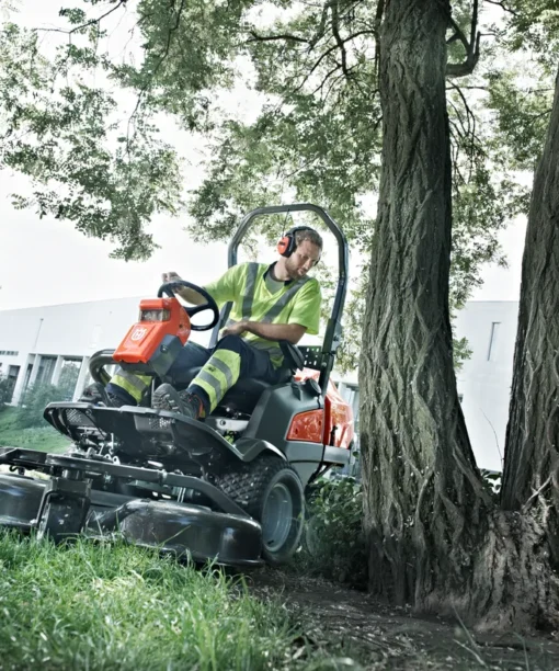 Aufsitzfrontmäher Husqvarna P 525DX mit Kabine – Image 6