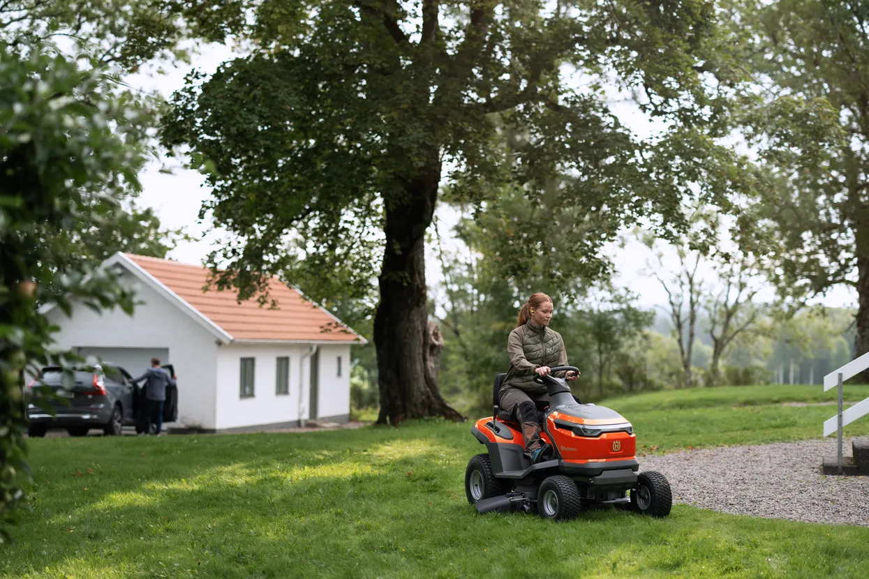 Gartentraktoren Husqvarna TS 100i – Image 5