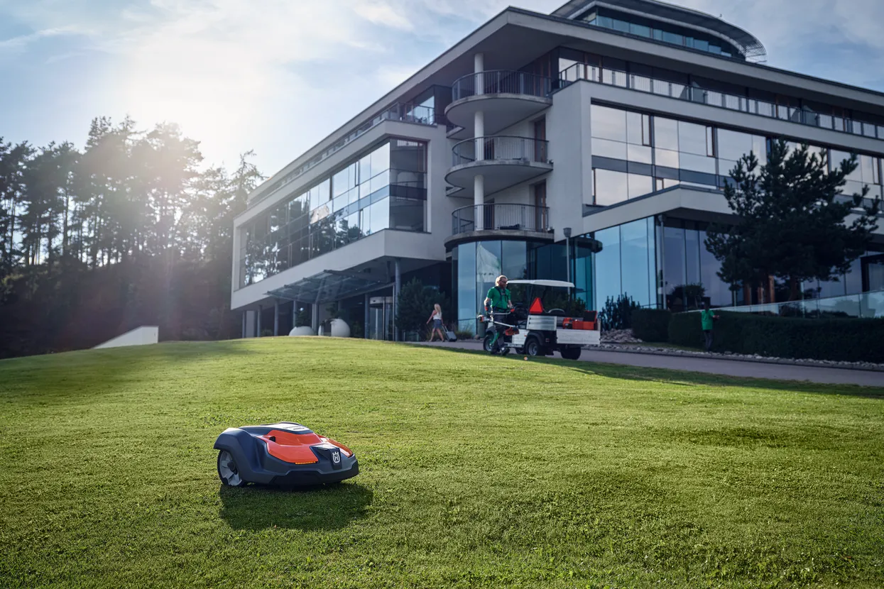 Husqvarna Automower® 550 EPOS™ – Image 5