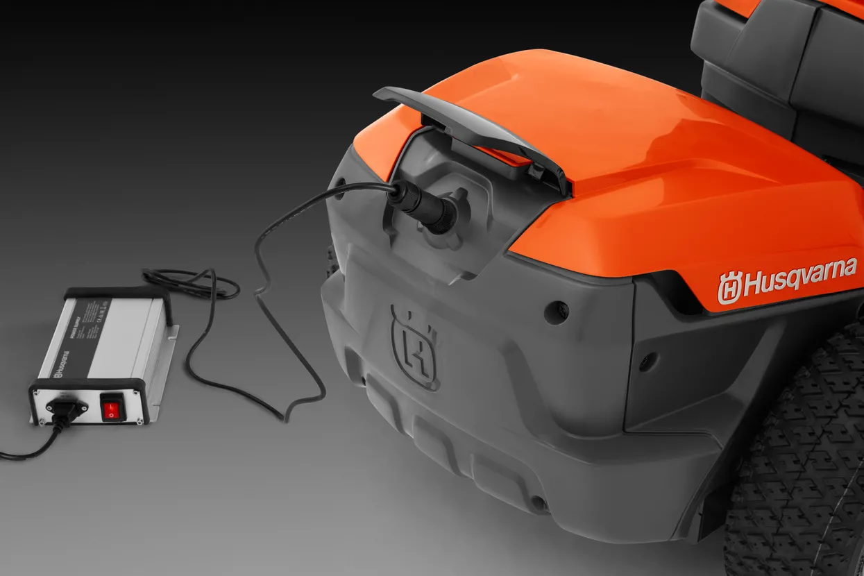 Aufsitzfrontmäher Husqvarna R 112iC – Image 8