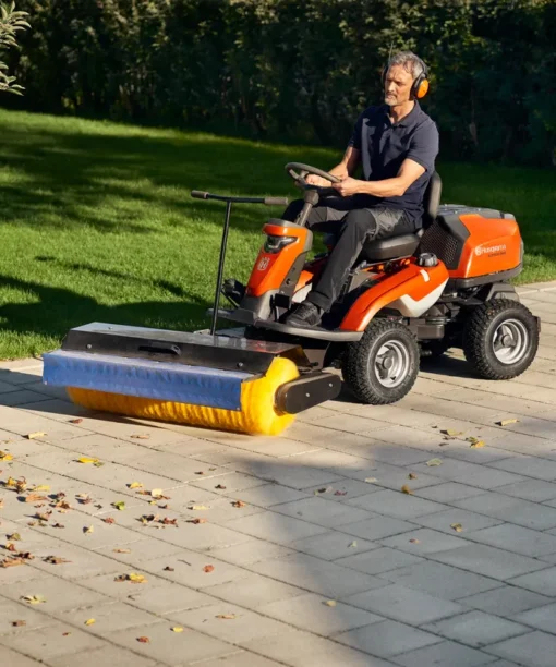 Husqvarna R 320X AWD Aufsitzfrontmäher – Image 6