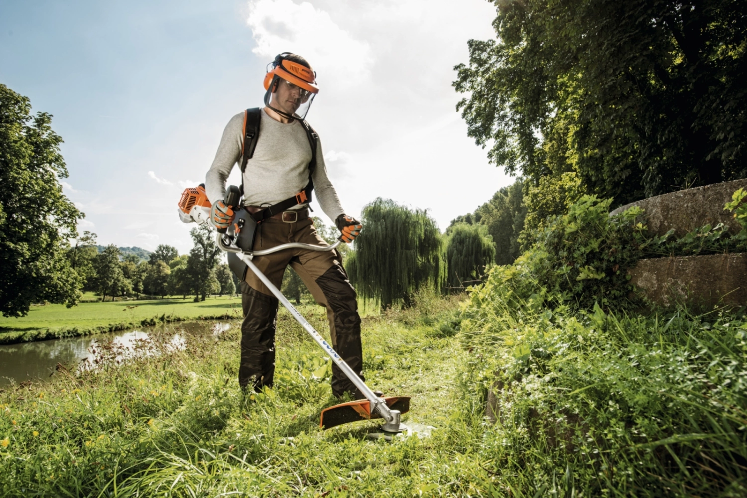 STIHL FS 94 CE Benzin-Freischneider mit Autocut C 26-2 Schneidkopf – Image 3