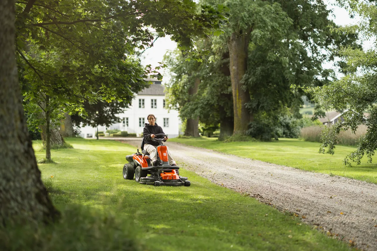 Husqvarna R 200iX Aufsitzrasenmäher – Image 4