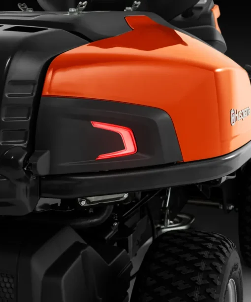Husqvarna R 320X AWD Aufsitzfrontmäher – Image 7